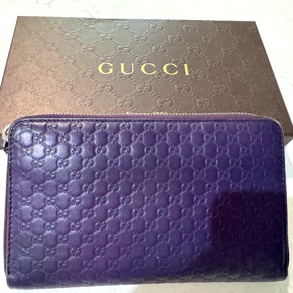 Gucci Microguccissima Purple Leather Zip-around wallet